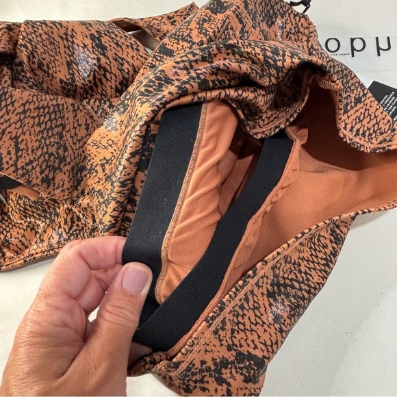 Zobha Sports Bra & Shine copper Snake Print High Waist legging size medium - Picture 12 of 14